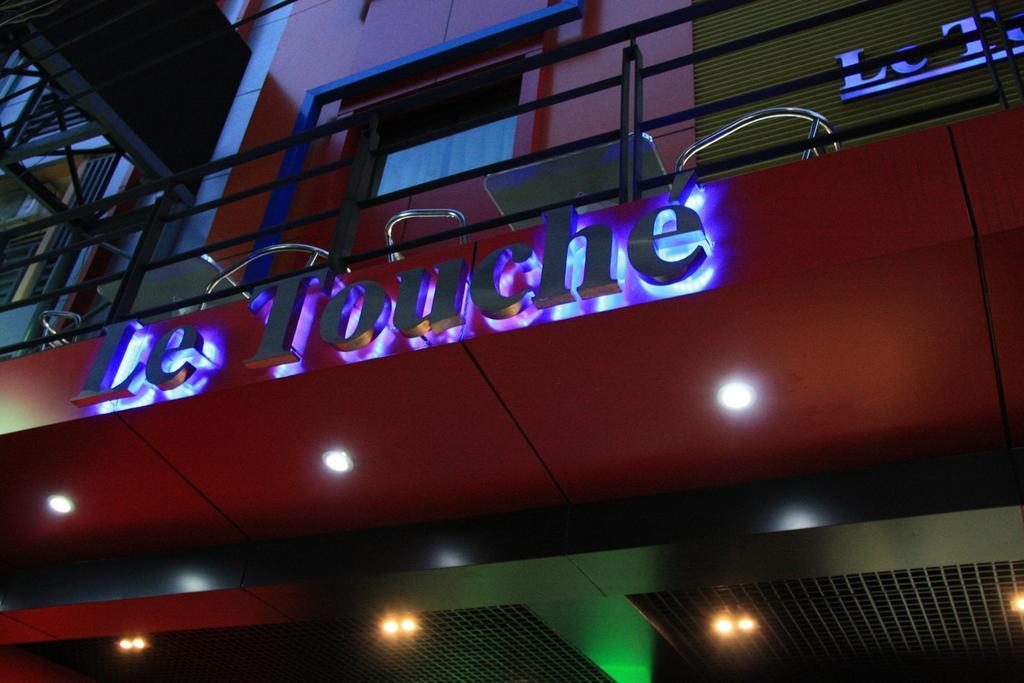 Le Touche Hotel Bangkok Kültér fotó
