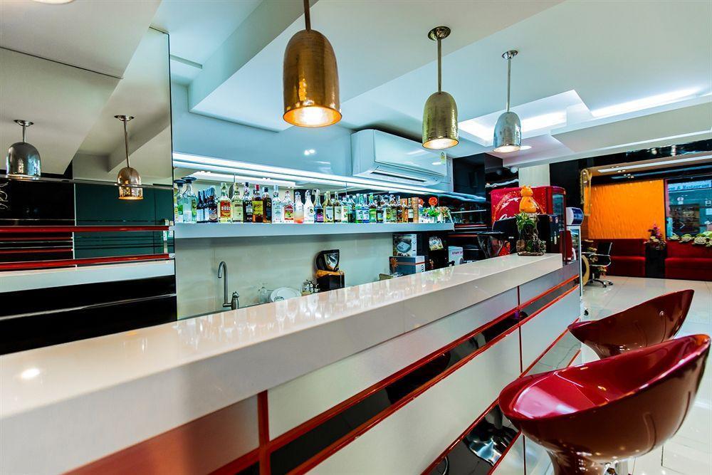 Le Touche Hotel Bangkok Kültér fotó