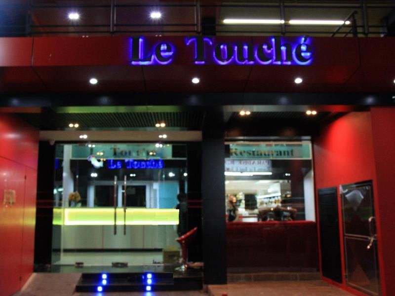 Le Touche Hotel Bangkok Kültér fotó
