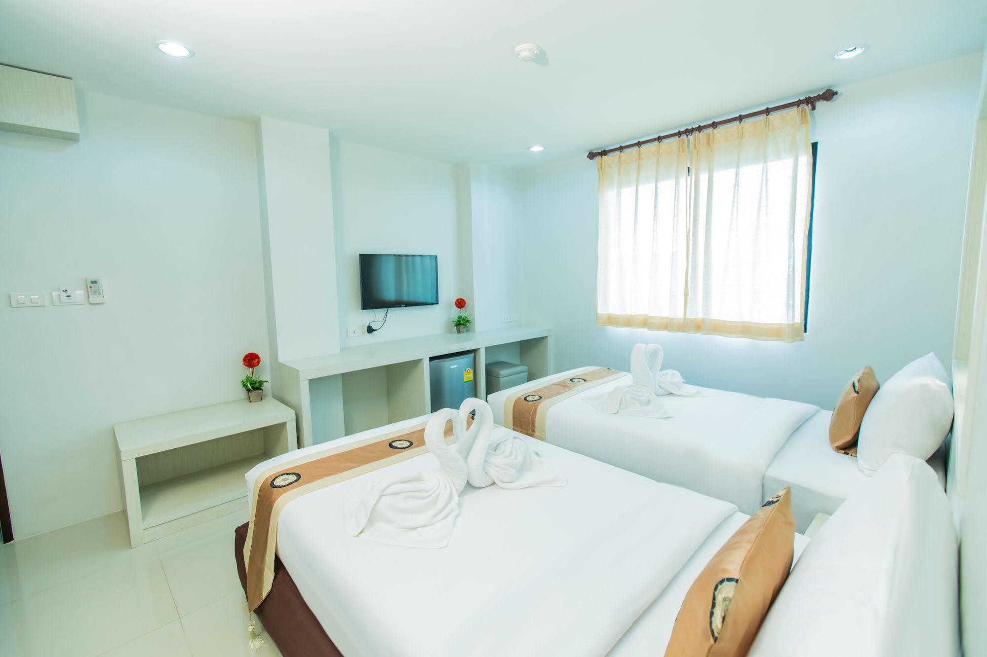 Le Touche Hotel Bangkok Kültér fotó
