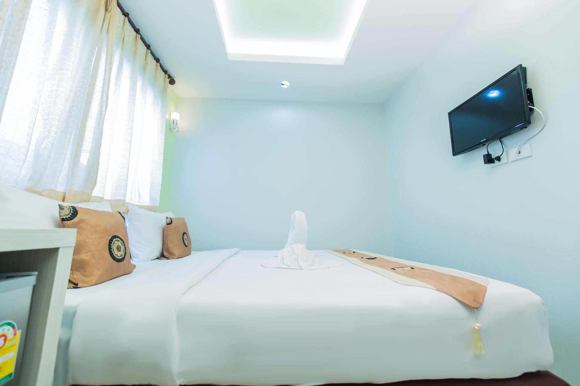 Le Touche Hotel Bangkok Kültér fotó