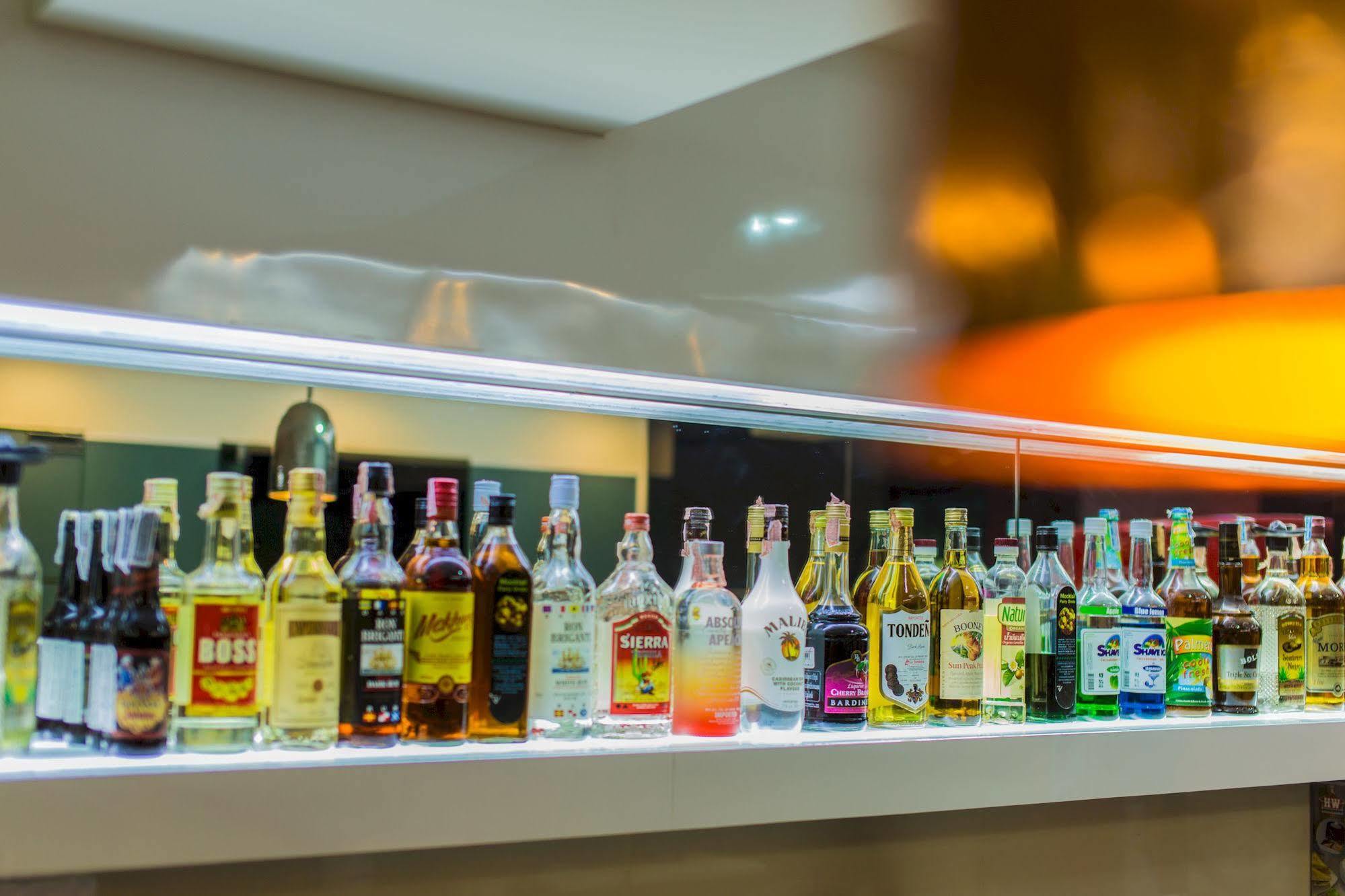 Le Touche Hotel Bangkok Kültér fotó