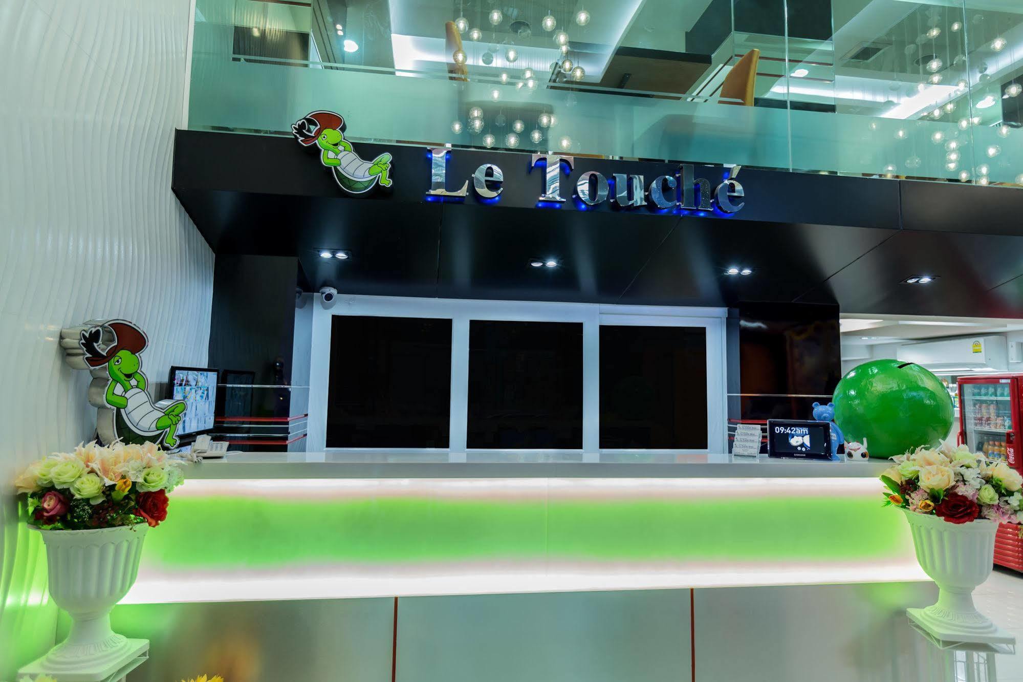 Le Touche Hotel Bangkok Kültér fotó