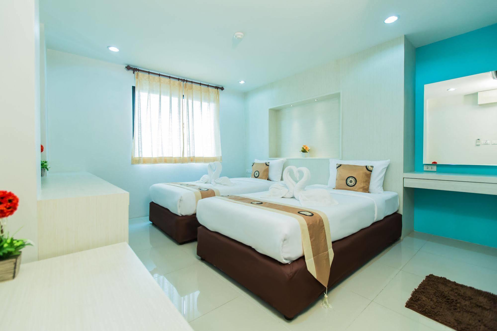 Le Touche Hotel Bangkok Kültér fotó